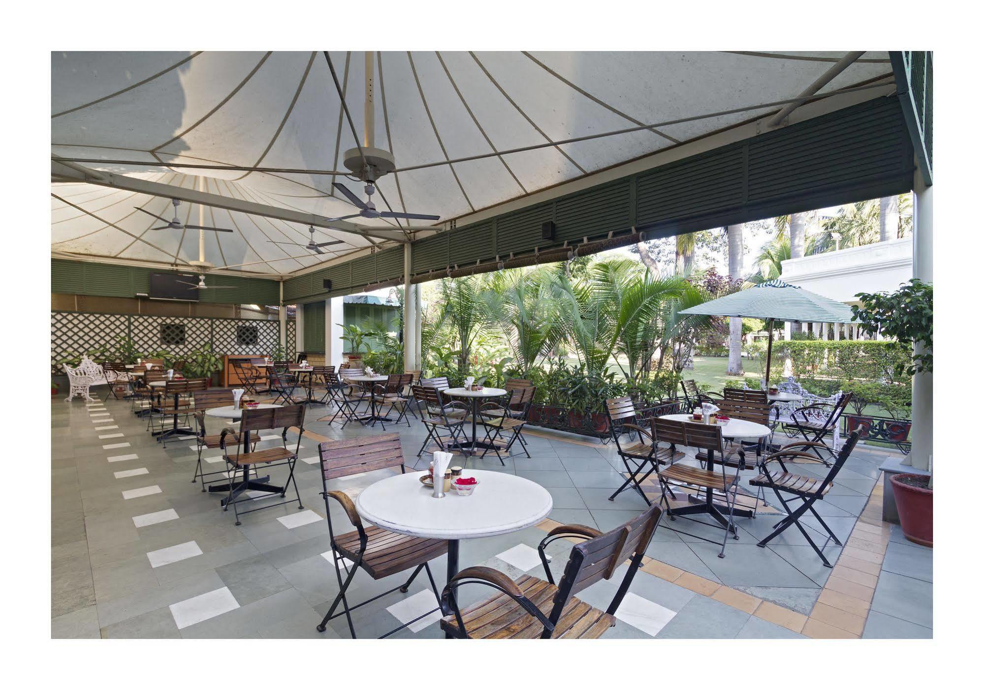 Jehan Numa Palace Hotel Bhopal Extérieur photo